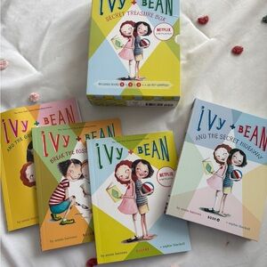 Ivy + Bean Secret Treasure Box Netflix Book Set
